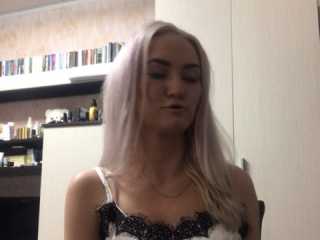 -Valeria-123