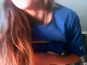 синяя футболка