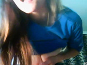 синяя футболка