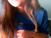 синяя футболка