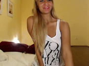 mixxxi в белой футболочке