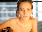 kirsten_xxx touch in clit