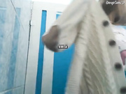 damerea показывает себя в туалете учаги