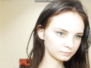 AishaSari палец в попке