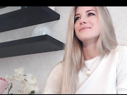 в белых трусиках