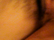 свободная брюнетка