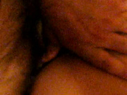 свободная брюнетка