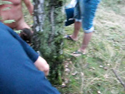 свободная брюнетка