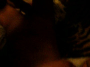 свободная брюнетка