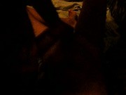 свободная брюнетка