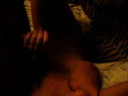 свободная брюнетка