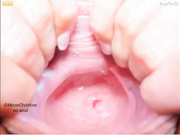 MoonChristine показывает дырень