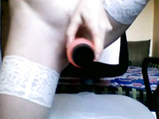 MissLove000 с огромной красной игрушкой 2