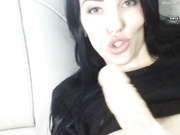 Nicol дрочит в авто