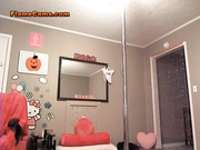 трахает себя