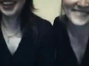 Показывает тити