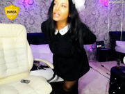 toyota школьница показывает сиськи