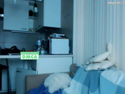 Noeelly показывает сисечки и попку