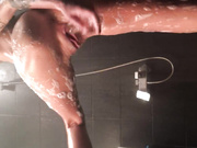 DONTVKILLME эксклюзив в душе с игрушкой2