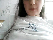 Молоденькая красотка зажигает