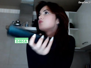 Noelly показывает сиськи