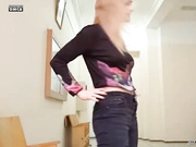 KatRanner - показывает сиськи в универе!!