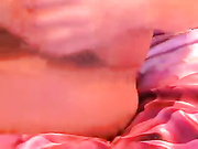 брюнеточка