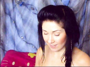 Amia показывает свои прелести