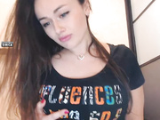 BettyBrosmer показывает свой большой зад и сиськи