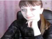 femini показывает жопу