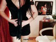 77varvara77 эксклюзивная девочка снимает с себя все