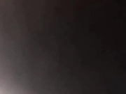 Kira трахает себя дилдо