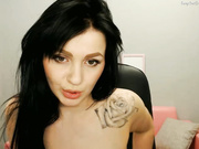 AshhhleyKiss показывает грудь 1