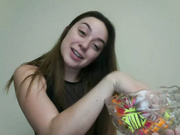 Innocent-Ali показала писю сиси