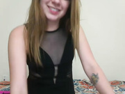 Innocent-Ali показала писю сиси