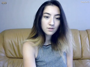 lianna1000 показывает грудь