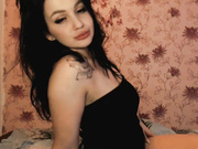 Ashhhleykiss показывает дырочки ч1