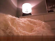 Грудастая девушка игрушкой в писю