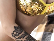 _Queen_Maria_ - трахает себя дилдо на природе