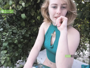 -Elisa- на улице