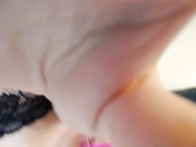 Kira дрочит киску и двойное проникновение