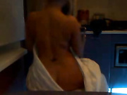 Янка-хулиганка в простыне