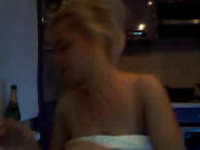 Янка-хулиганка в простыне