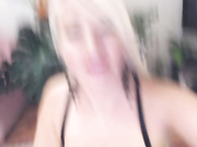 Так натурально играет Alikakiss