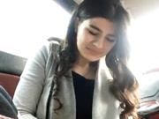 -MaybeBaby- сосет в машине