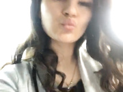 -MaybeBaby- сосет в машине