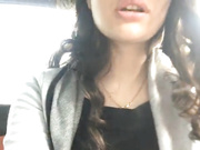 -MaybeBaby- сосет в машине