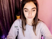 Sonya-mo в толстовке