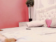 hollyextra