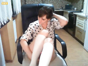 _SAKURA_ - сладко трахает себя дилдо (ОЧЕНЬ ГОРЯЧЕЕ)